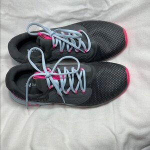 UnderArmour women’s shoes size 8.5